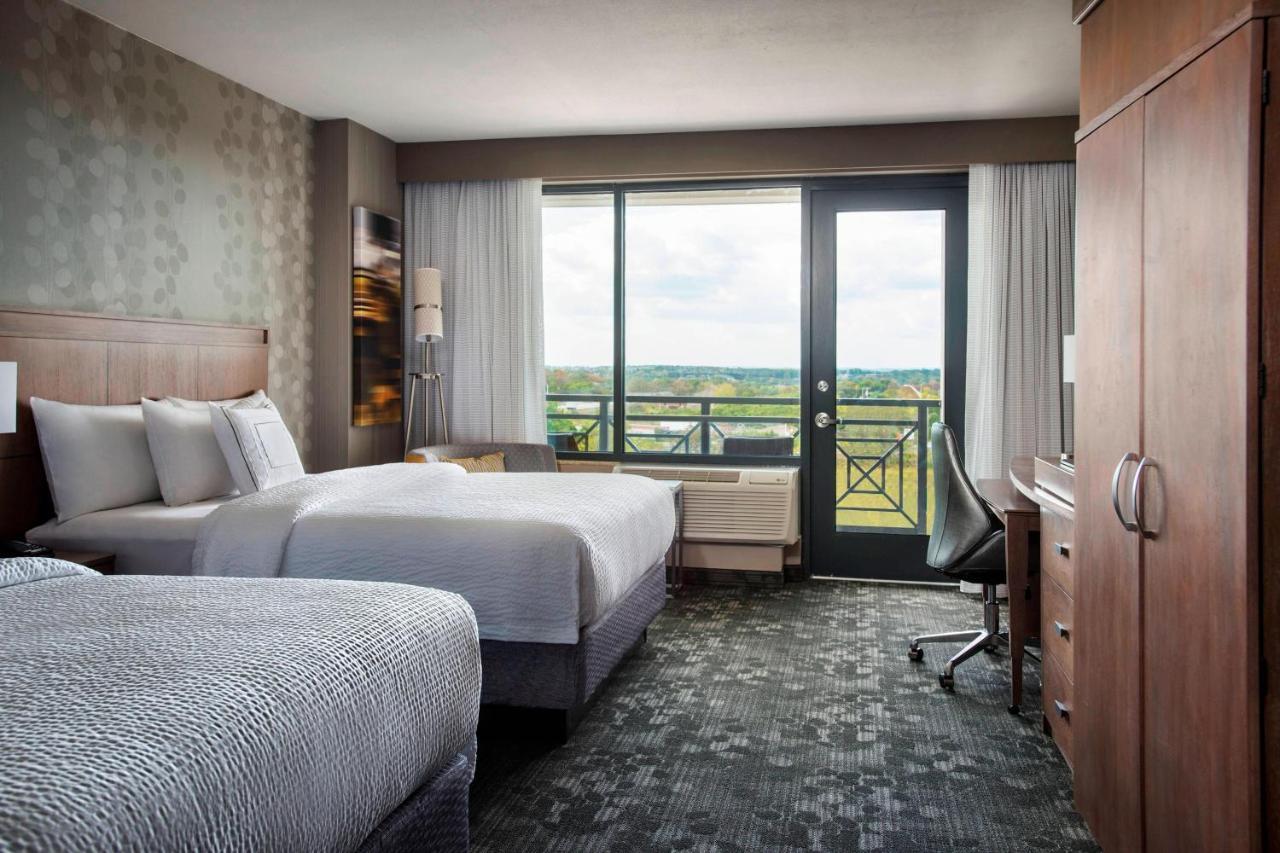 Courtyard By Marriott Philadelphia Lansdale Hotel Exterior photo